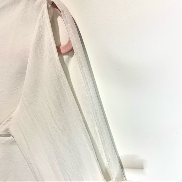 White Button-Up Flared Long-Sleeve Shirt with Bow Apliques - Picture 4 of 5